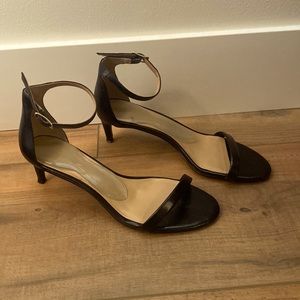 Banana Republic kitten heel (2”) ankle strap shoes